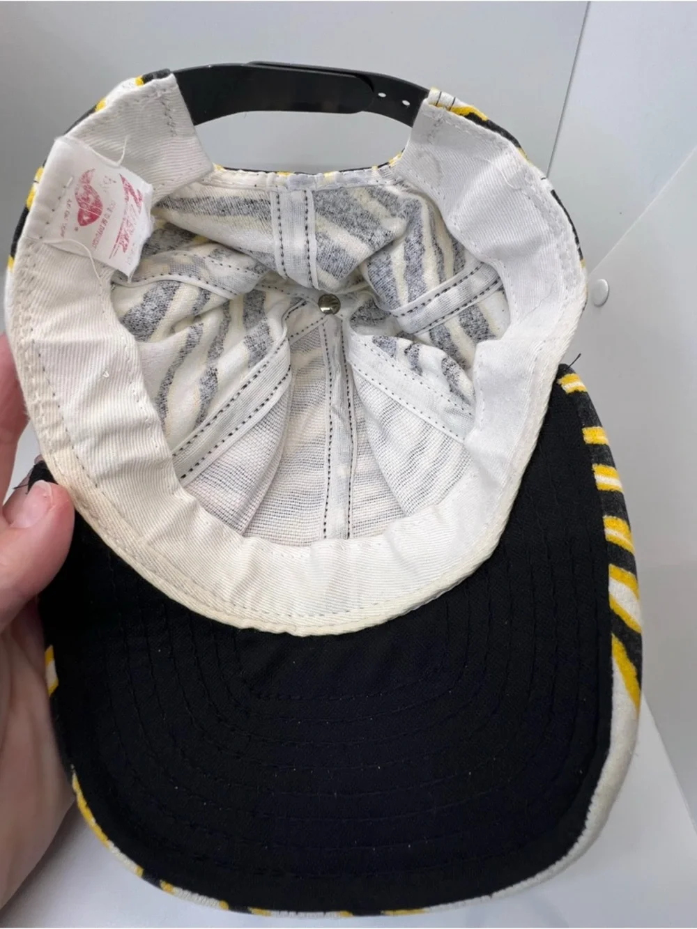 Vintage Zubaz Brand lowa Hawkeye
Snapback Hat Cap RARE - Picture 5 of 14